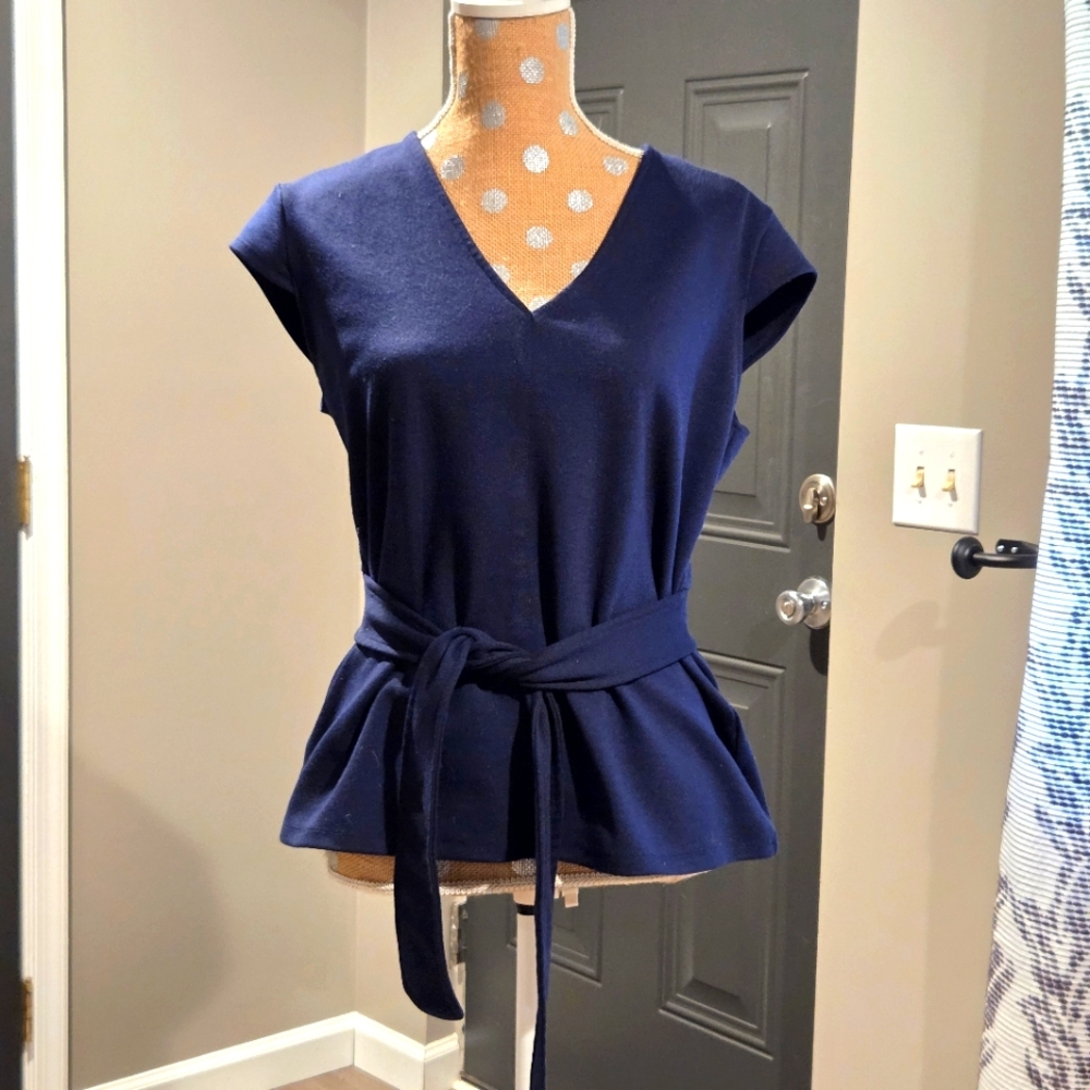 7th Avenue Design Studio Navy Blue Sleeveless Top
